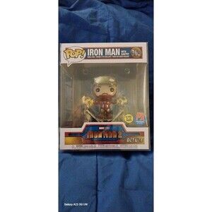Funko Pop! - Iron Man 2 Deluxe-Iron Man with Gantry #905 - PX Previews Excl 6”